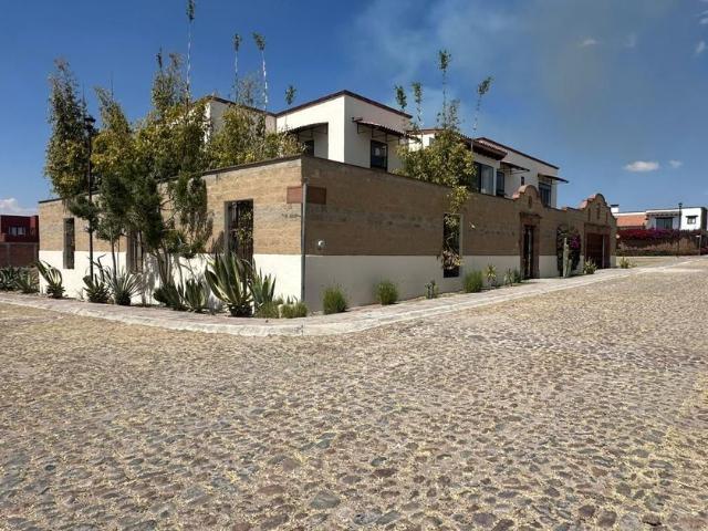 Casa en fraccionamiento en renta Calle Charco 9, Arcos De San Miguel, San Miguel De Allende, Guanajuato, 37748, Mex