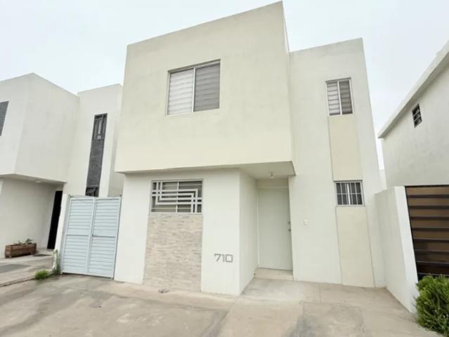 Casa en fraccionamiento en renta Calle Colibrí, Residencial Los Llanos, Arteaga, Coahuila, 25356, México