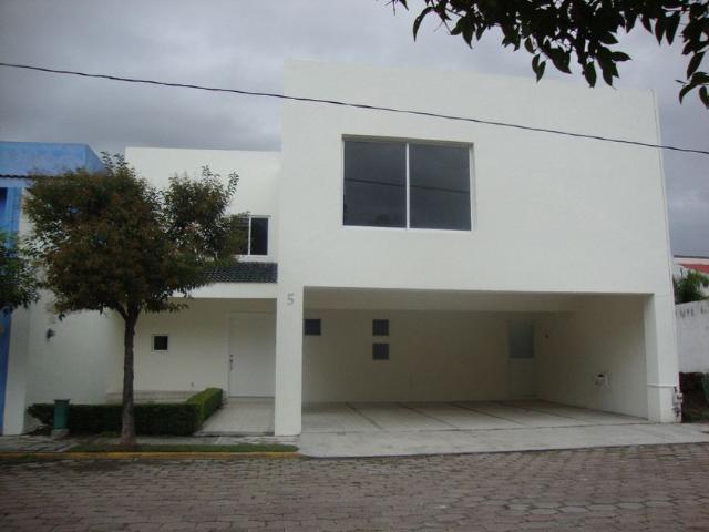 Casa en fraccionamiento en renta Calle Dalia, Jardines De Zavaleta, Puebla, 72150, Mex