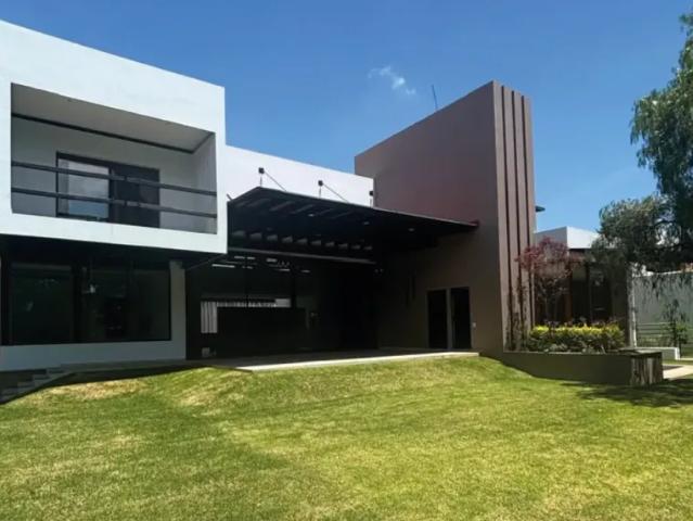 Casa en fraccionamiento en renta Calle Erandeni, Tarímbaro, Michoacán, 58100, México