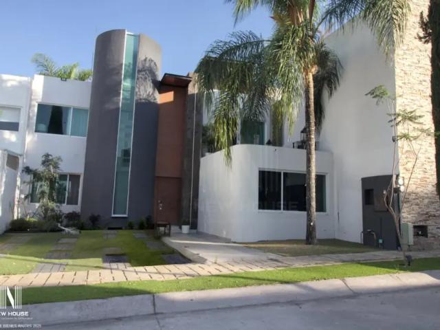 Casa en fraccionamiento en renta Calle J. Rumano, Gran Jardín, León, Guanajuato, 37138, Mex