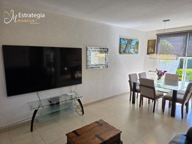 Casa en fraccionamiento en renta Calle Loma Del Fresno, Ciudad Peluche, Morelia, Michoacán, 58088, México