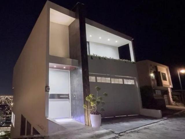 Casa en fraccionamiento en renta Calle Lomas De Monte Cristo, Lomas De Montecristo, Monterrey, Nuevo León, 64920, México