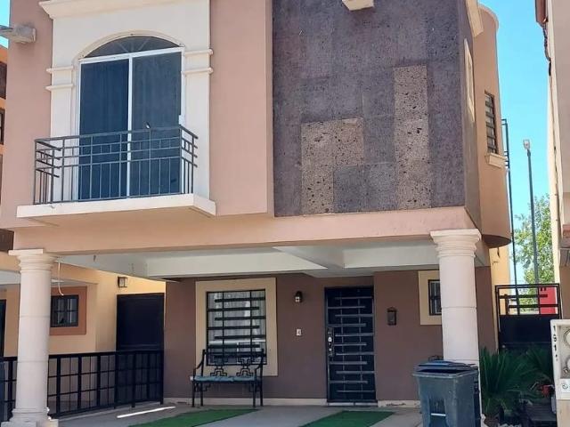 Casa en fraccionamiento en renta Calle Paseo De Tres Cantos, Parcelas Ejido Jesús Carranza, Ciudad Juárez, Chihuahua, México