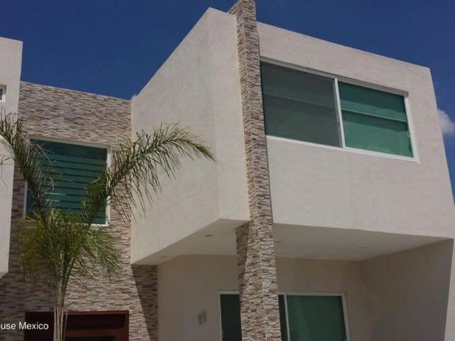 Casa en fraccionamiento en renta Cañadas Del Lago, Corregidora, Querétaro