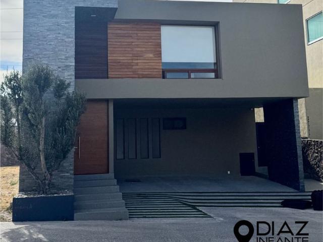 Casa en fraccionamiento en renta Cerradas Del Pedregal, Avenida Parque Chapultepec, San Luis Potosí, México