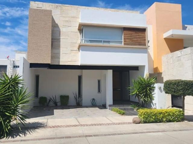 Casa en fraccionamiento en renta Circuito Punta Del Faro, Fracc Residencial Punta Del Este, León, Guanajuato, 37296, Mex