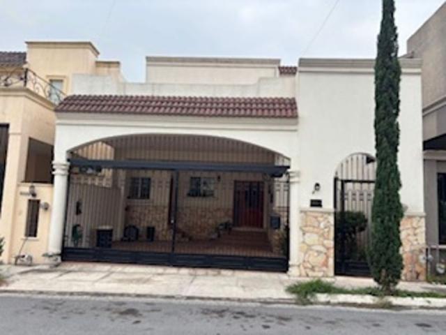 Casa en fraccionamiento en renta Ciudad De Toledo, Cumbres De Santa Clara, Monterrey, Nuevo León, México