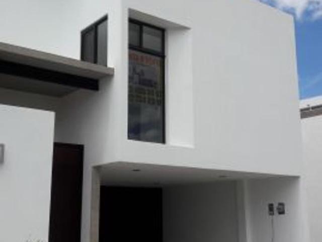 Casa en fraccionamiento en renta Fraccionamiento Lomas De Angelópolis, San Andrés Cholula