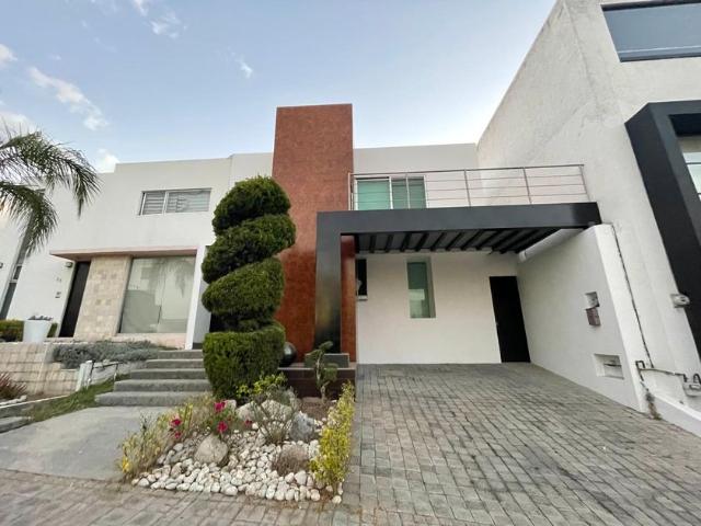 Casa en fraccionamiento en renta Fraccionamiento Lomas De Angelópolis, San Andrés Cholula