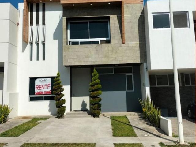 Casa en fraccionamiento en renta Fraccionamiento La Rioja, Los Gavilanes, Jalisco, México