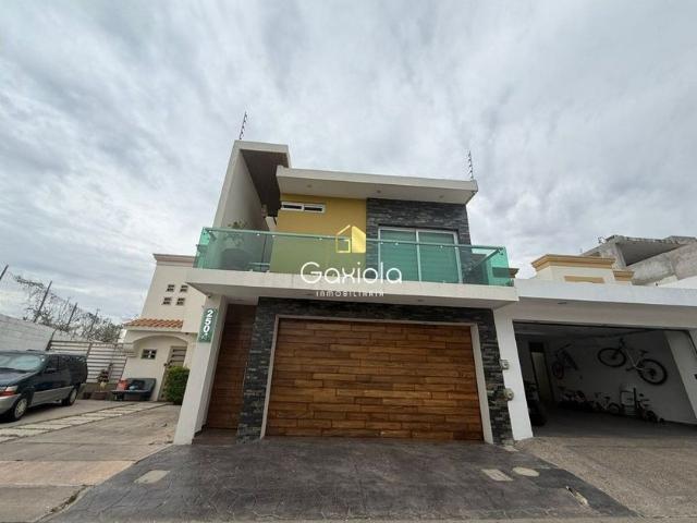 Casa en fraccionamiento en renta Fraccionamiento Las Quintas, Culiacán
