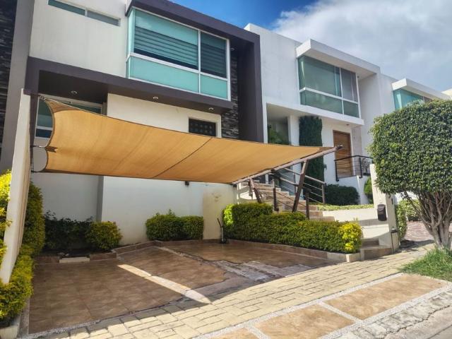 Casa en fraccionamiento en renta Gran Jardin, León, Guanajuato, México