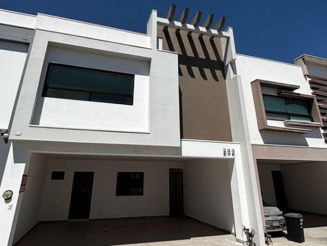 Casa en fraccionamiento en renta La Encomienda, Sector Palacio Real, Del Azúcar, Joyas De Anahuac, Ciudad General Escobedo, N.l México