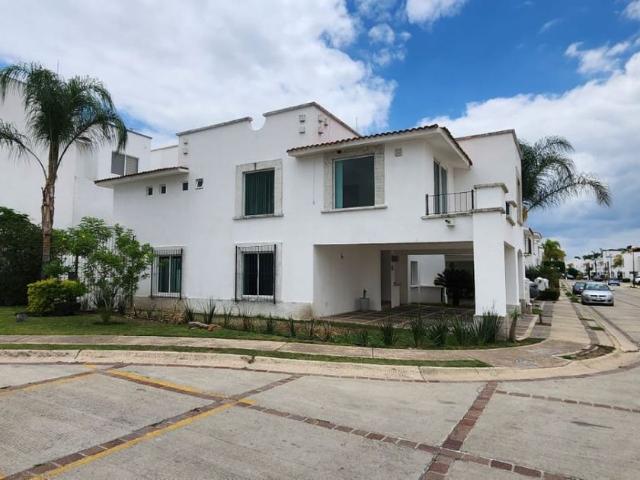 Casa en fraccionamiento en renta La Marina, Echeveste Poniente, León, Guanajuato, México
