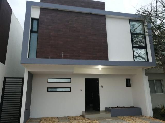 Casa en fraccionamiento en renta Lomas De La Rioja, Veracruz, México