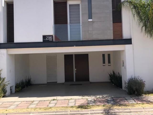 Casa en fraccionamiento en renta Momoxpan, San Pedro Cholula