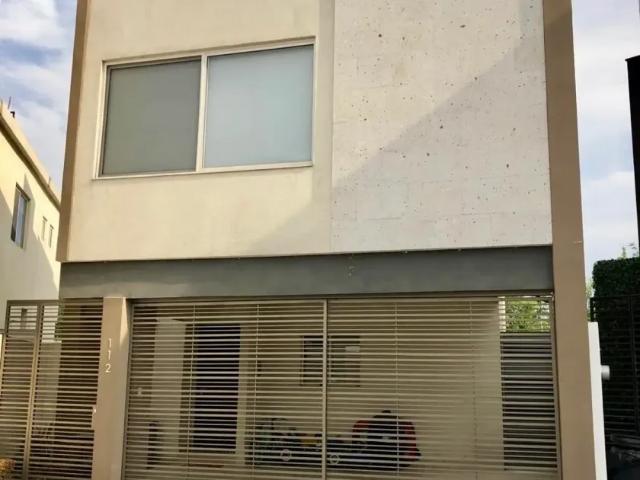 Casa en fraccionamiento en renta Moretta, Monterrey, Nuevo León, 64102, México