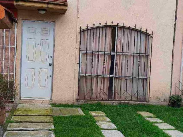 Casa en fraccionamiento en renta Olivos, Conj U Los Sauces, San Nicolás Tolentino, Estado De México, México