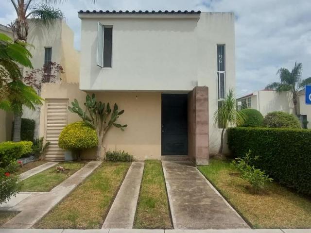 Casa en fraccionamiento en renta Olinda, Aguascalientes, México