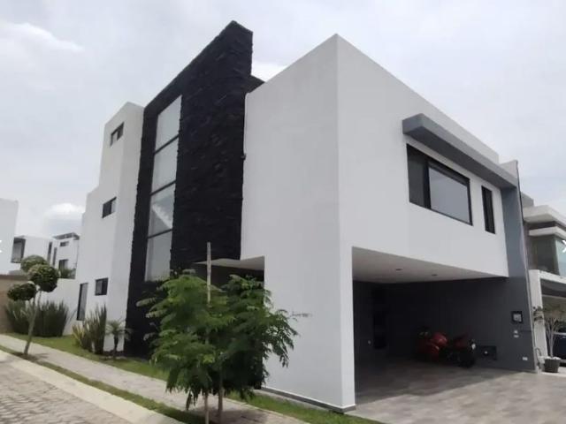 Casa en fraccionamiento en renta Parque Guanajuato, Boulevard De Los Volcanes, Lomas De Angelópolis, Puebla, México