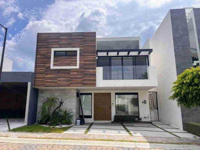 Casa en fraccionamiento en renta Parque Michoacan, Lomas De Angelópolis, Puebla, México