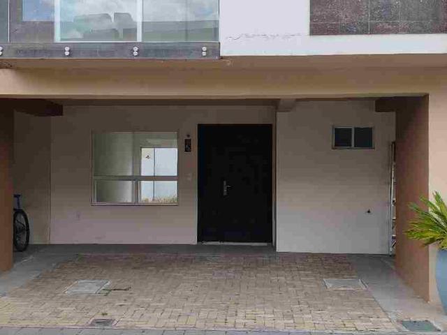 Casa en fraccionamiento en renta Paseo Arboleda, Avenida Arboleda, Santin, San Mateo Otzacatipan, Estado De México, México