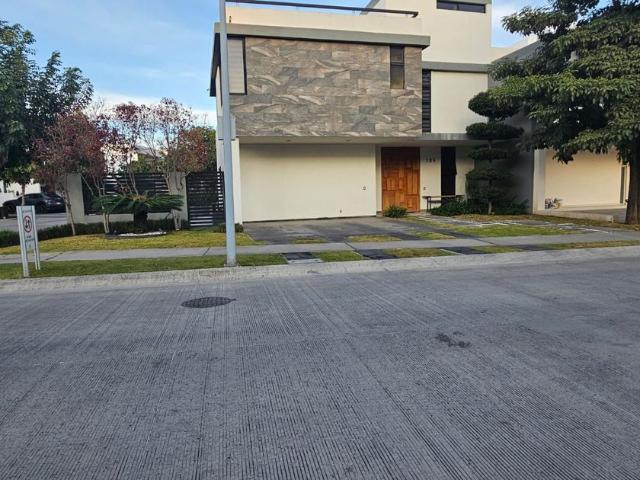 Casa en fraccionamiento en renta Paseo Solares 2175, Solares Residencial, Zapopan, Jalisco, México