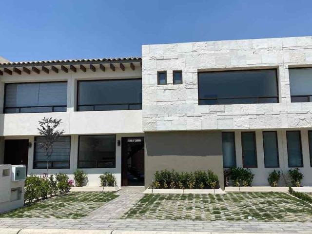 Casa en fraccionamiento en renta Pedregal Del Bosque Zero, Avenida Calimaya Mz 018, Bosque De Las Fuentes, Estado De México, México