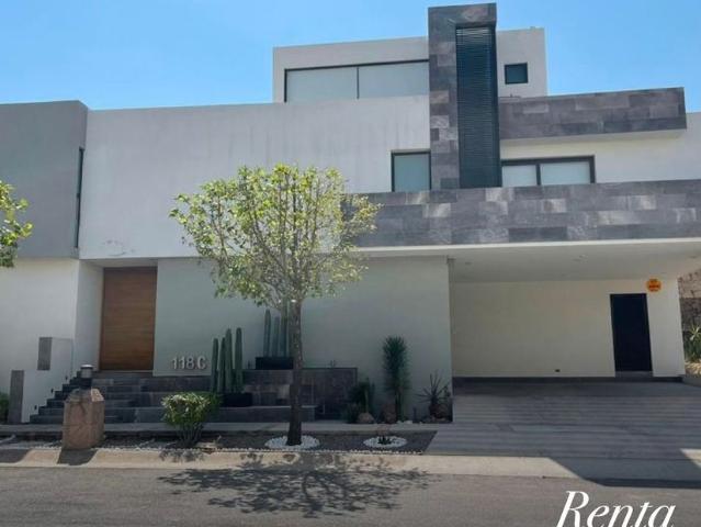 Casa en renta Plaza De Armas, Centro Histórico, San Luis Potosí, Municipio De San Luis Potosí, San Luis Potosí, 78000, México