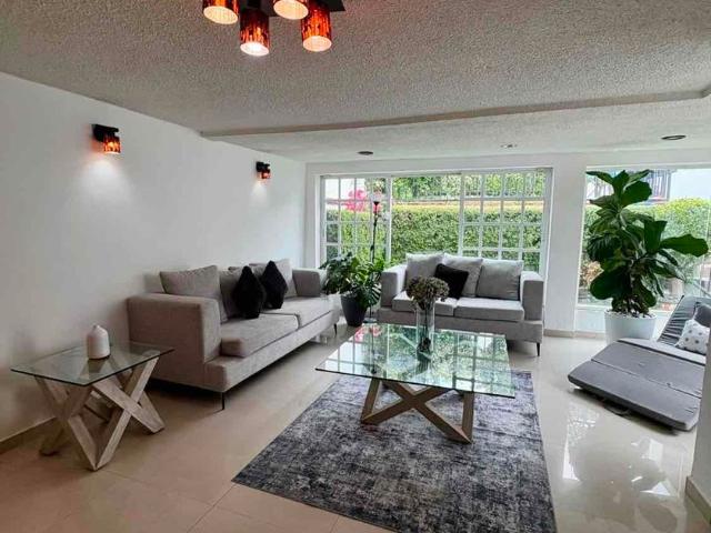 Casa en fraccionamiento en renta Privada Bosques De Chantilly, Paseos Del Bosque, Pedregal De Echegaray, Naucalpan De Juárez, Estado De México, 53452, México