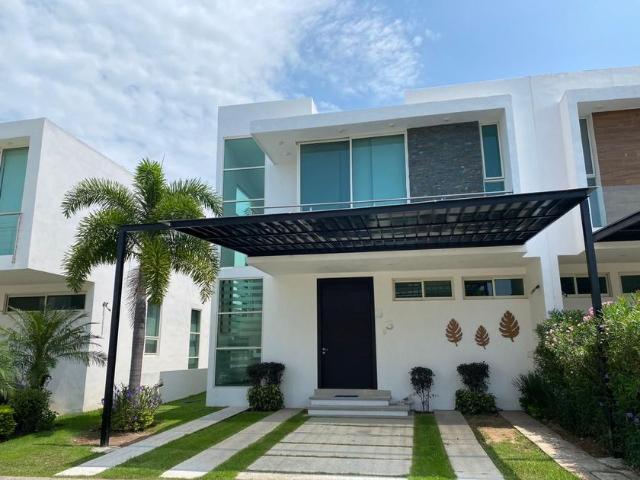 Casa en fraccionamiento en renta Privada Ikal, Las Jarretaderas, Bahía De Banderas, Nayarit, 63735, México