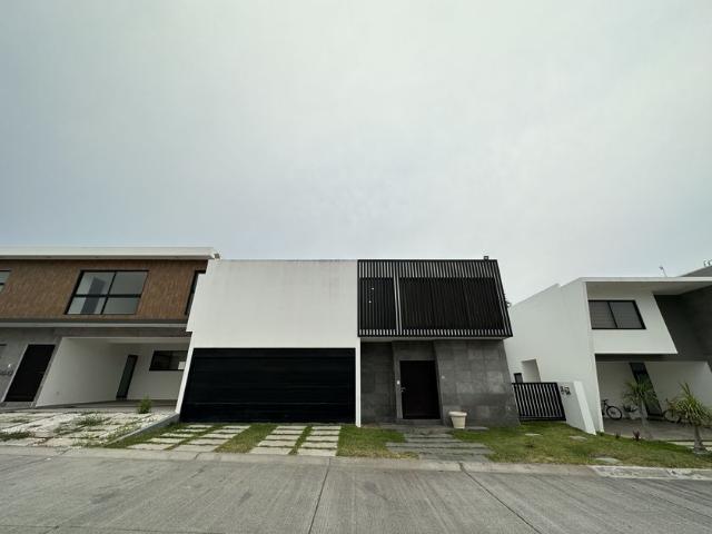 Casa en fraccionamiento en renta Punta Tiburón Residencial Marina, Boulevard Riviera Veracruzana, Veracruz, México