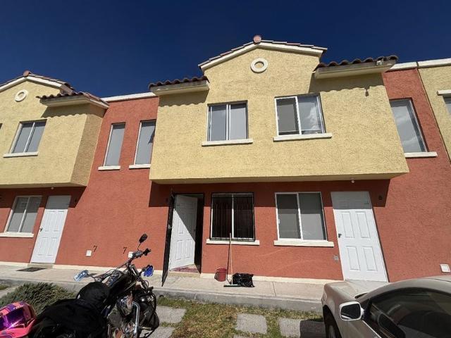 Casa en fraccionamiento en renta Real Segovia, Paseo Segovia, Puebla, México