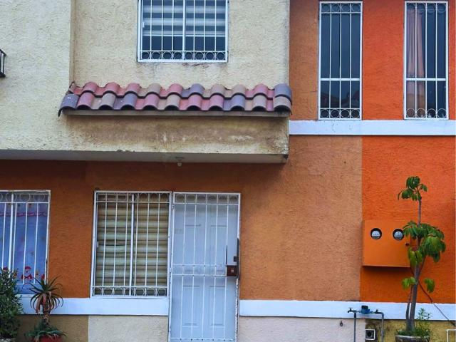 Casa en fraccionamiento en renta Real Toscana, Tecámac