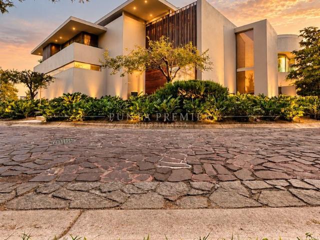 Casa en fraccionamiento en renta Residencial Virreyes, Zapopan, Jalisco