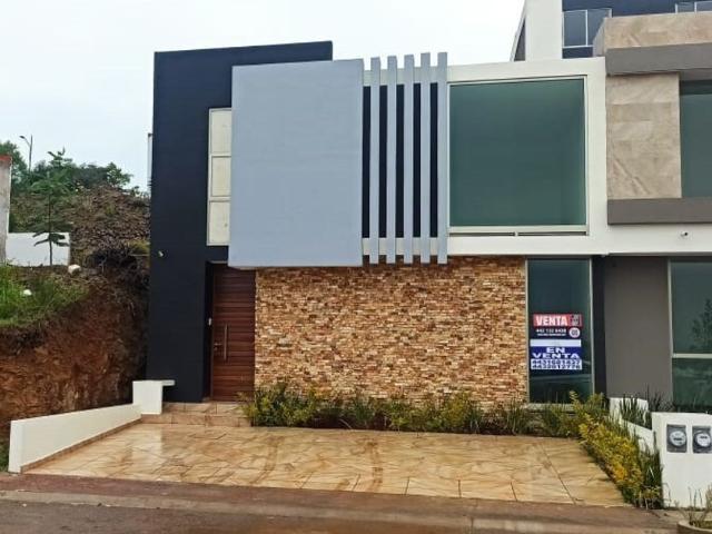 Casa en fraccionamiento en renta Residencial Rio Altozano, Avenida Bosque Monarca, Morelia, Michoacán, México