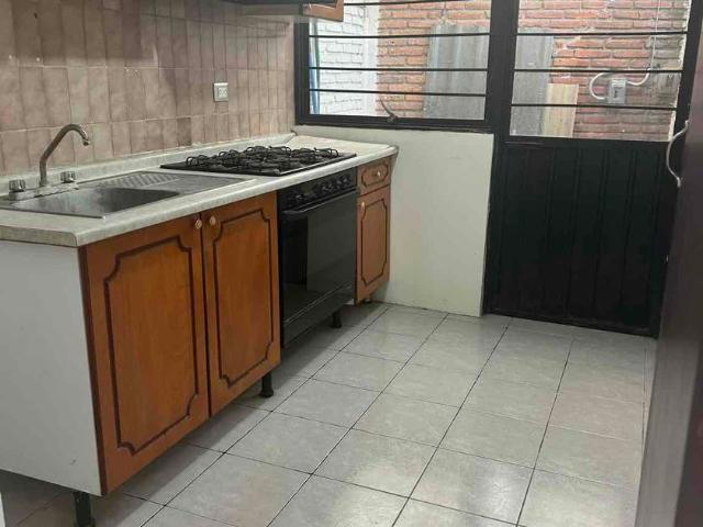 Casa en fraccionamiento en renta Rincón Arboledas, Municipio De Puebla