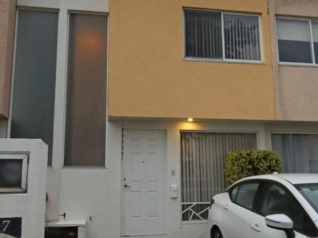 Casa en fraccionamiento en renta Rock N' Pizza, Villas San José, San Juan Cuautlancingo, Cuautlancingo, Puebla, 72703, Mex