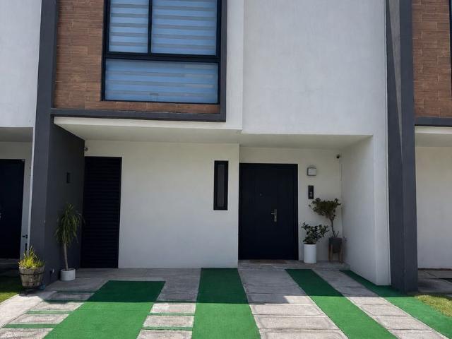 Casa en fraccionamiento en renta San Mateo Otzacatipan, Estado De México, México