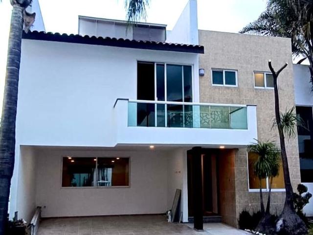 Casa en fraccionamiento en renta San Martinito, San Bernardino Tlaxcalancingo, Puebla, México