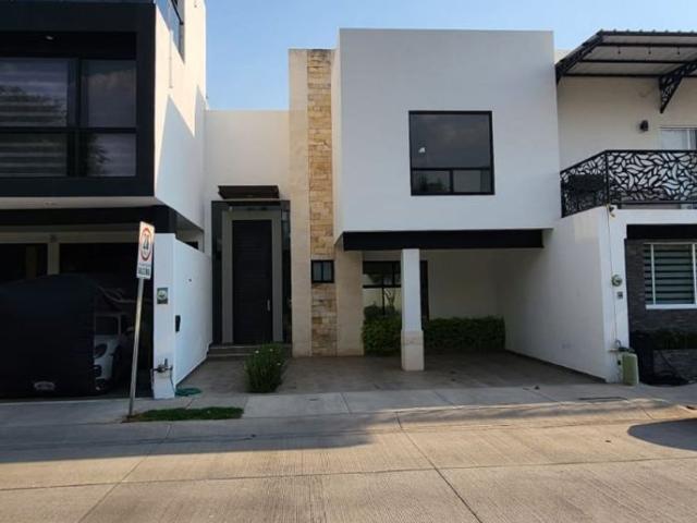 Casa en fraccionamiento en renta Sierra Nogal Residencial, León, Guanajuato, México
