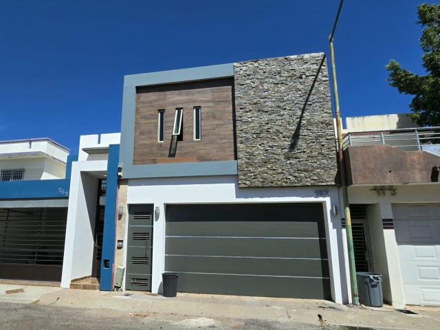 Casa en Fraccionamiento Espacios Marsella