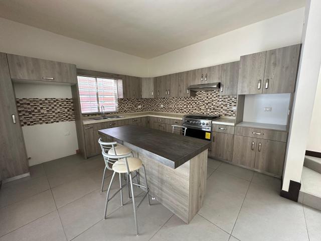 Casa en Fraccionamiento Habita