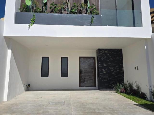 Casa en Fraccionamiento Hacienda Alejandro Plus