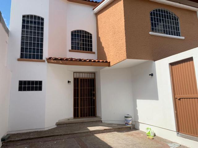Casa en Fraccionamiento La Campi?a