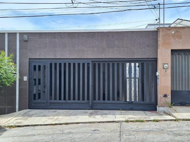 Casa en Fraccionamiento La Florida