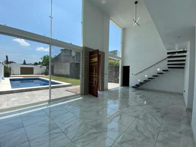 Casa en fraccionamiento Las Fincas