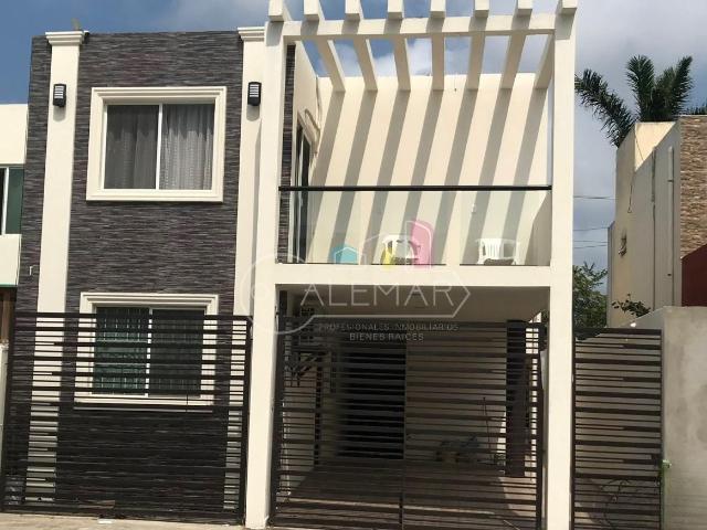 Casa en Fraccionamiento Loma Bonita