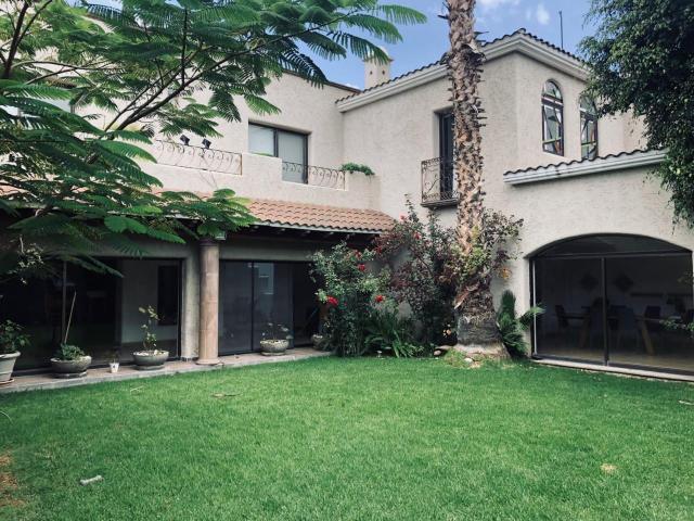 CASA EN VENTA EN CHAPULTEPEC